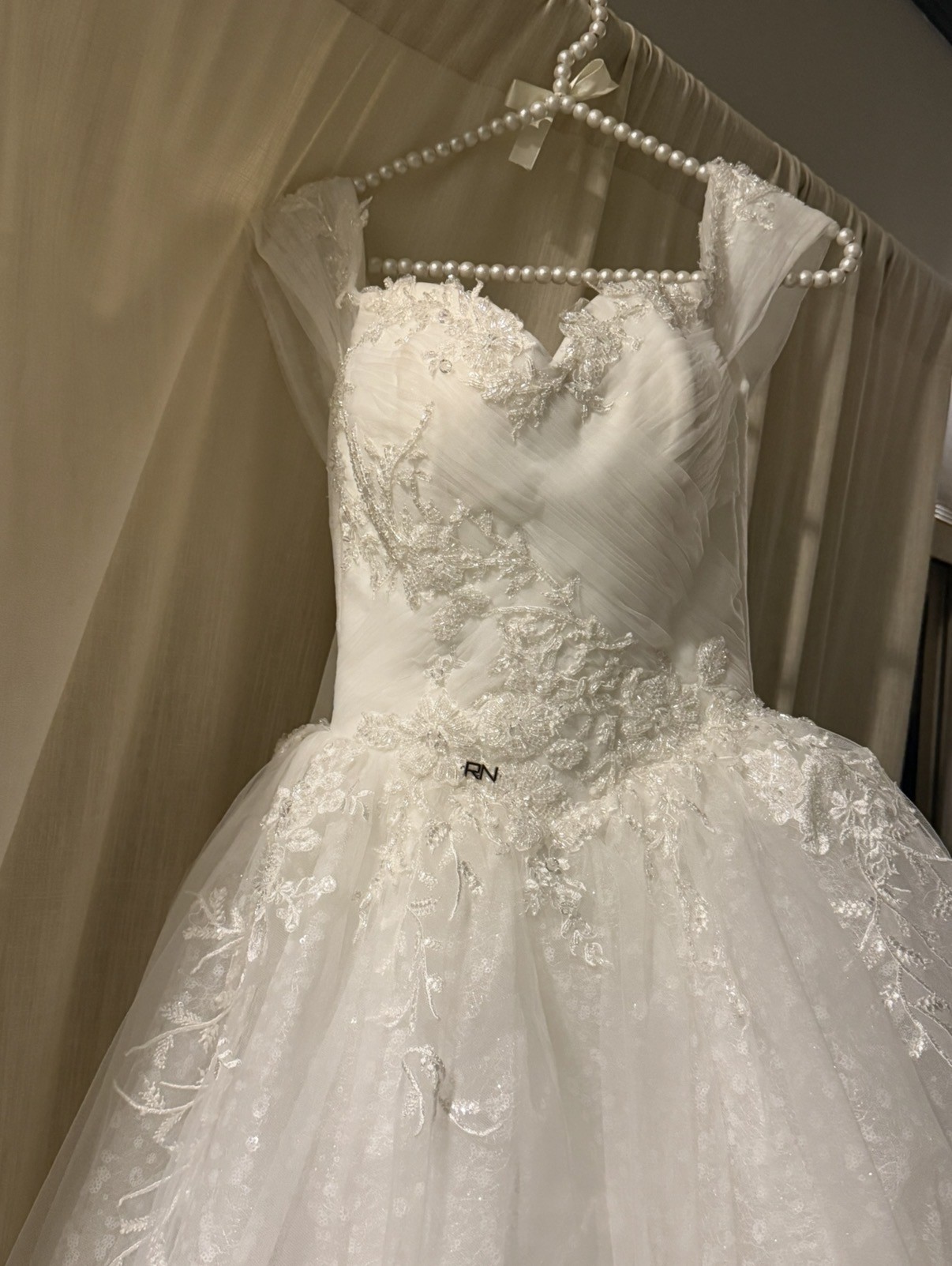 فستان زواج من R.N BOUTIQUE