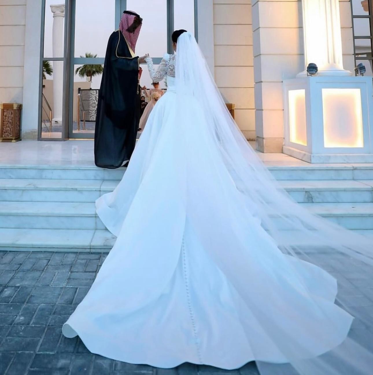 فستان زفاف ايطالي براند DOVITA من محلات بسمه الجزائرية